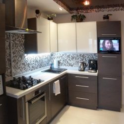 Угловой кухонный гарнитур