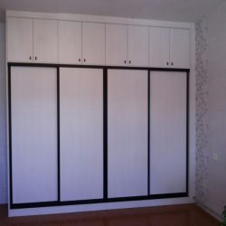 Белый шкаф купе с антресолью на заказ