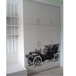 Белый распашной шкаф с фотопечатью в детскую для подростка