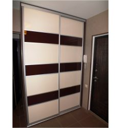 Двухдверный шкаф купе в прихожую