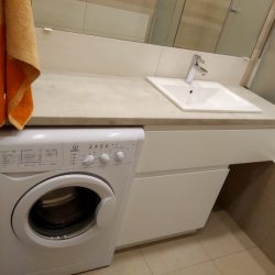 Мебель для ванной комнаты с тумбой под раковину