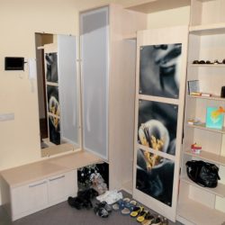 Набор мебели в прихожую с зеркалом