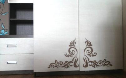 Современный шкаф купе в гостиную