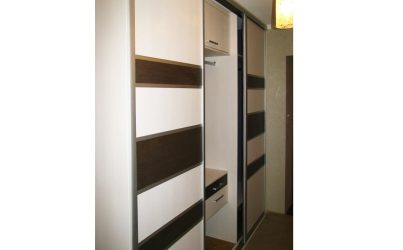 Шкаф купе в прихожую 3 двери на заказ