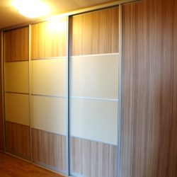 Вместительный шкаф купе в прихожую на заказ