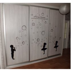 Шкаф купе в прихожую белый с тремя дверями