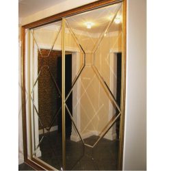 Зеркальный шкаф купе в прихожую