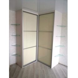 Угловой распашной шкаф двухстворчатый